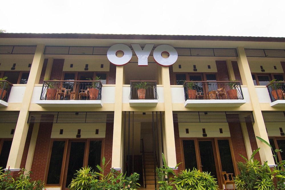 Urbanview Sasono Putro Condoongcatur By Reddoorz 3* Kejayan