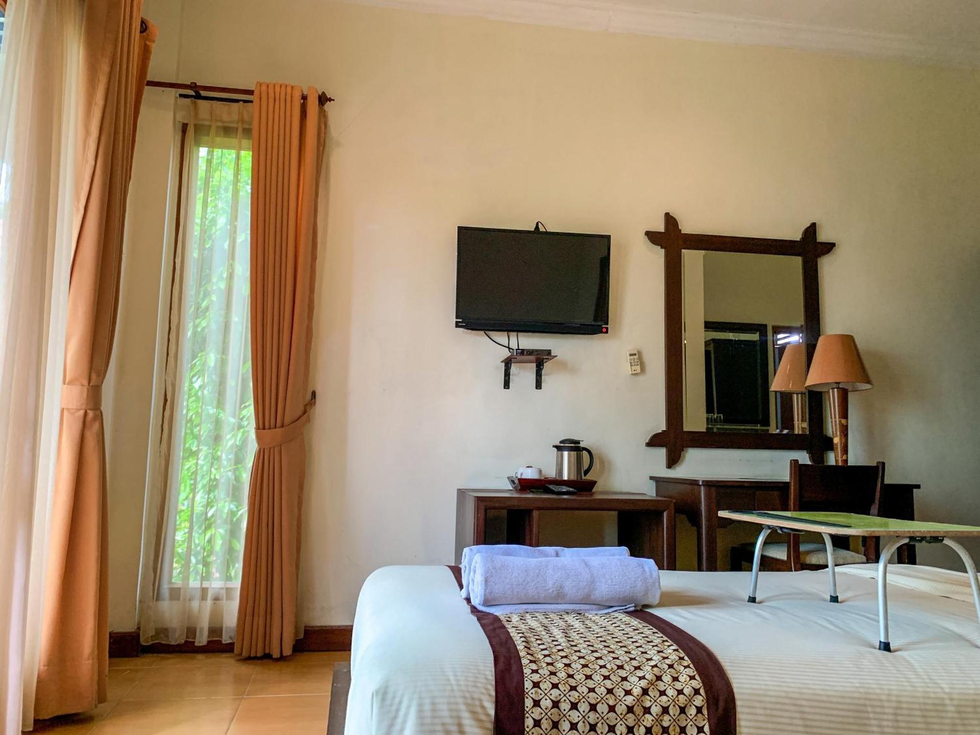 Urbanview Sasono Putro Condoongcatur By Reddoorz Hotel 3*