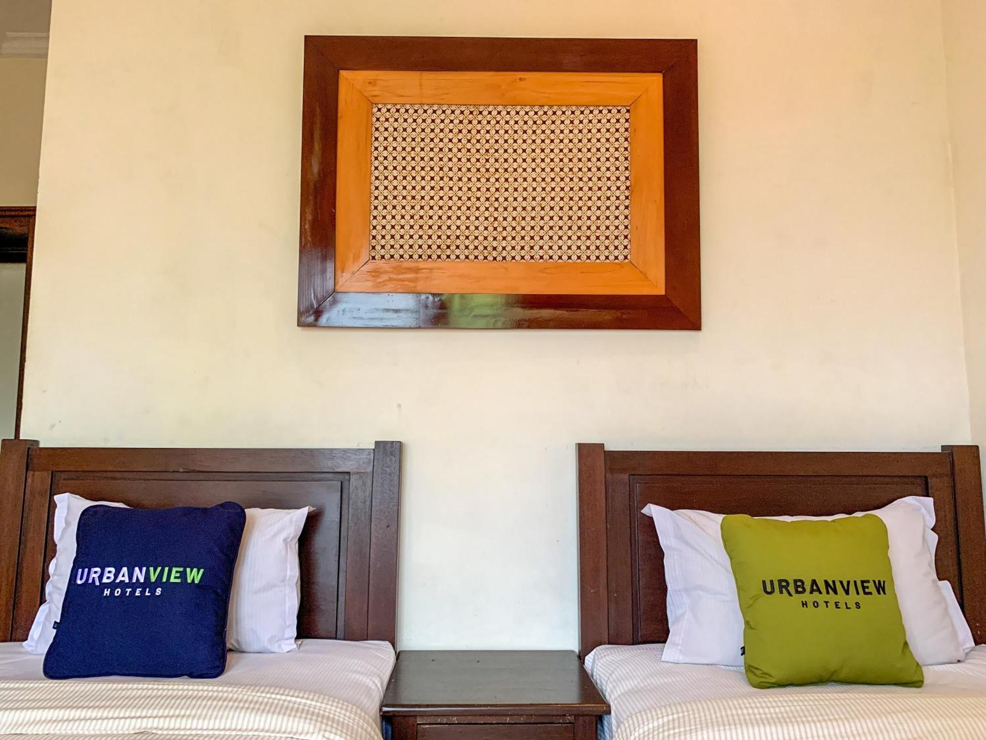 Urbanview Sasono Putro Condoongcatur By Reddoorz