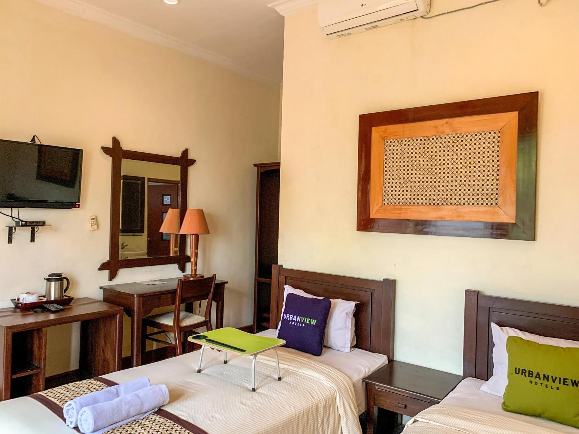Urbanview Sasono Putro Condoongcatur By Reddoorz Hotel 3*