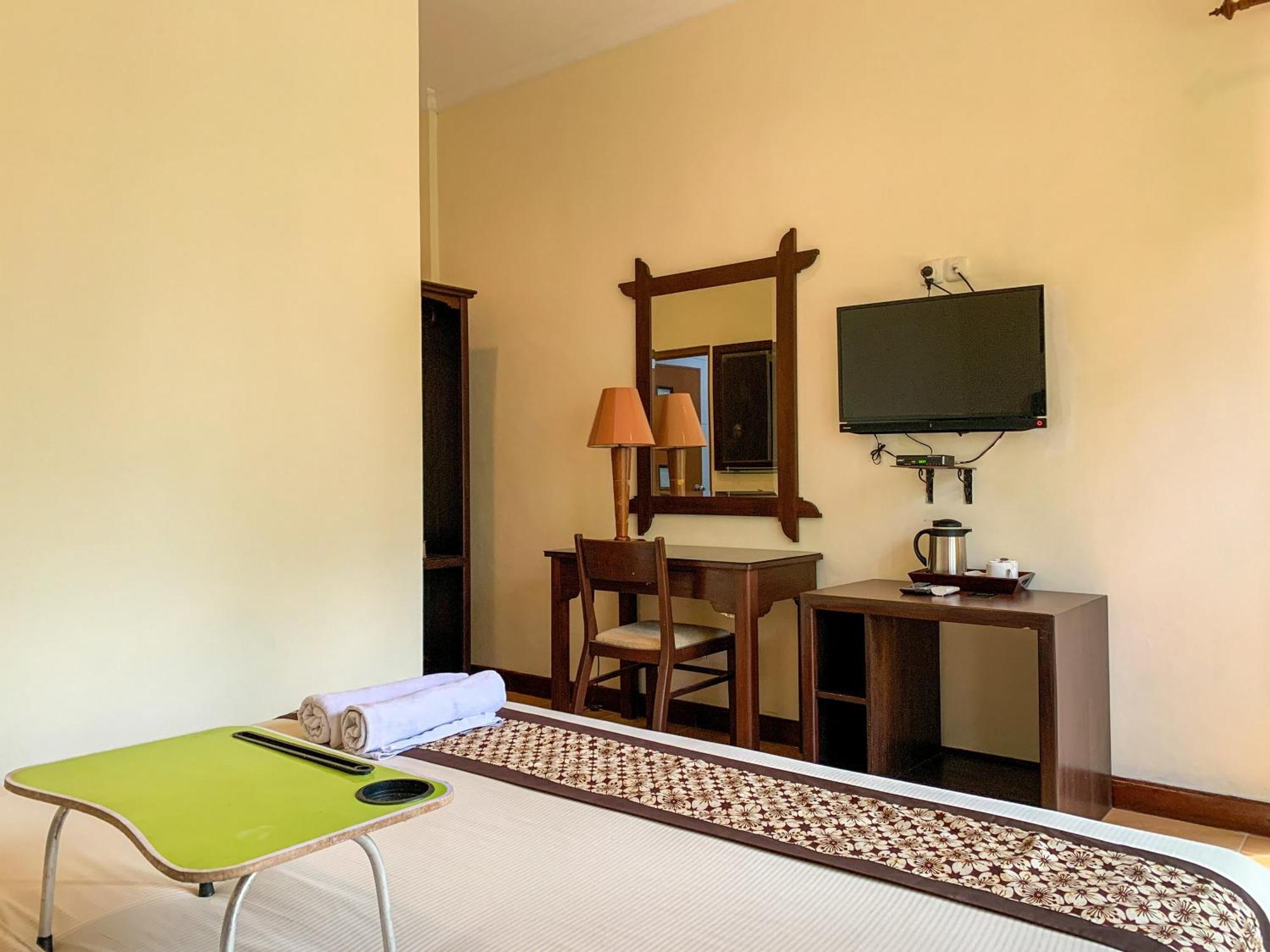 Urbanview Sasono Putro Condoongcatur By Reddoorz 3* Kejayan