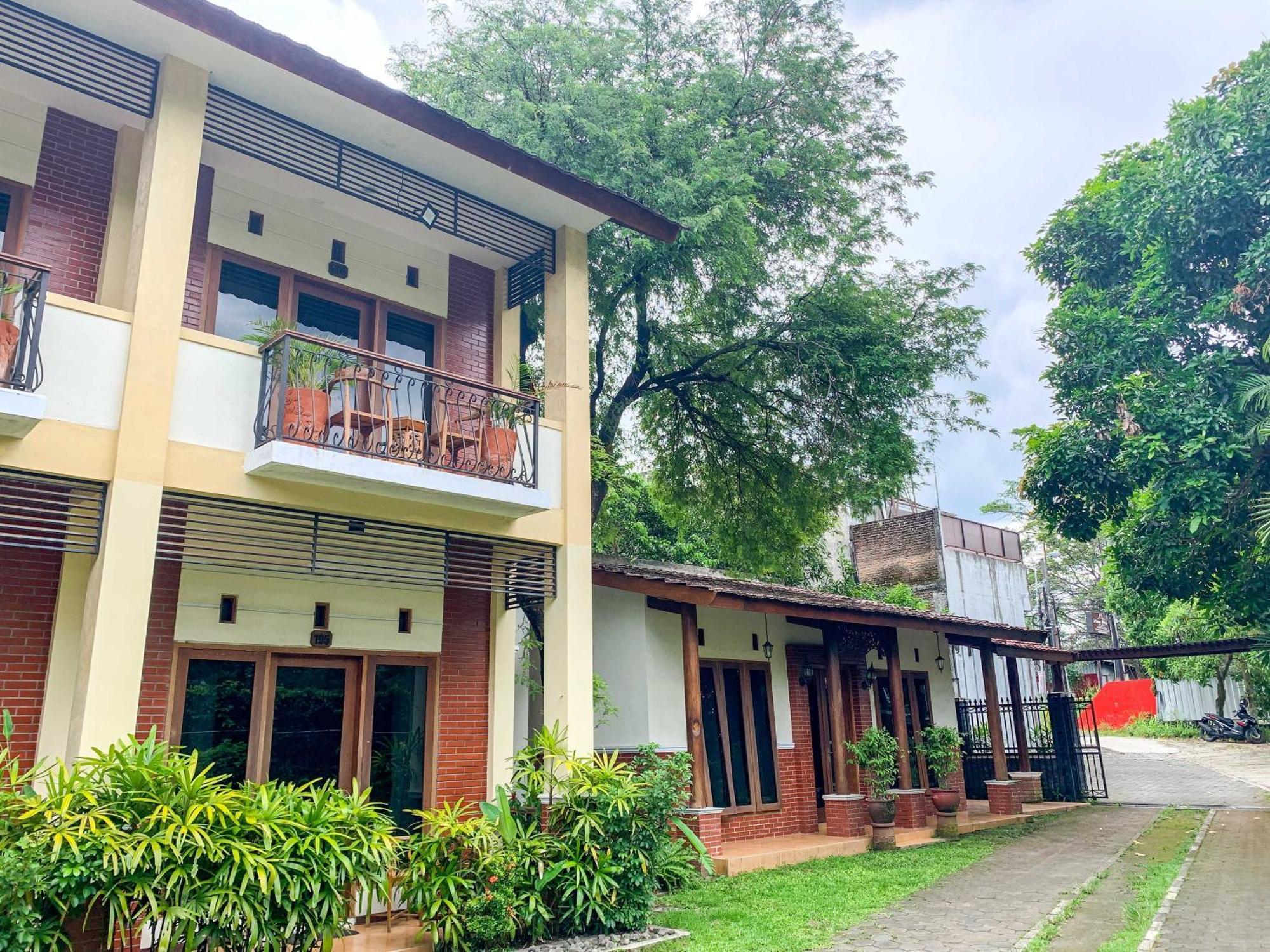 Urbanview Sasono Putro Condoongcatur By Reddoorz Hotel