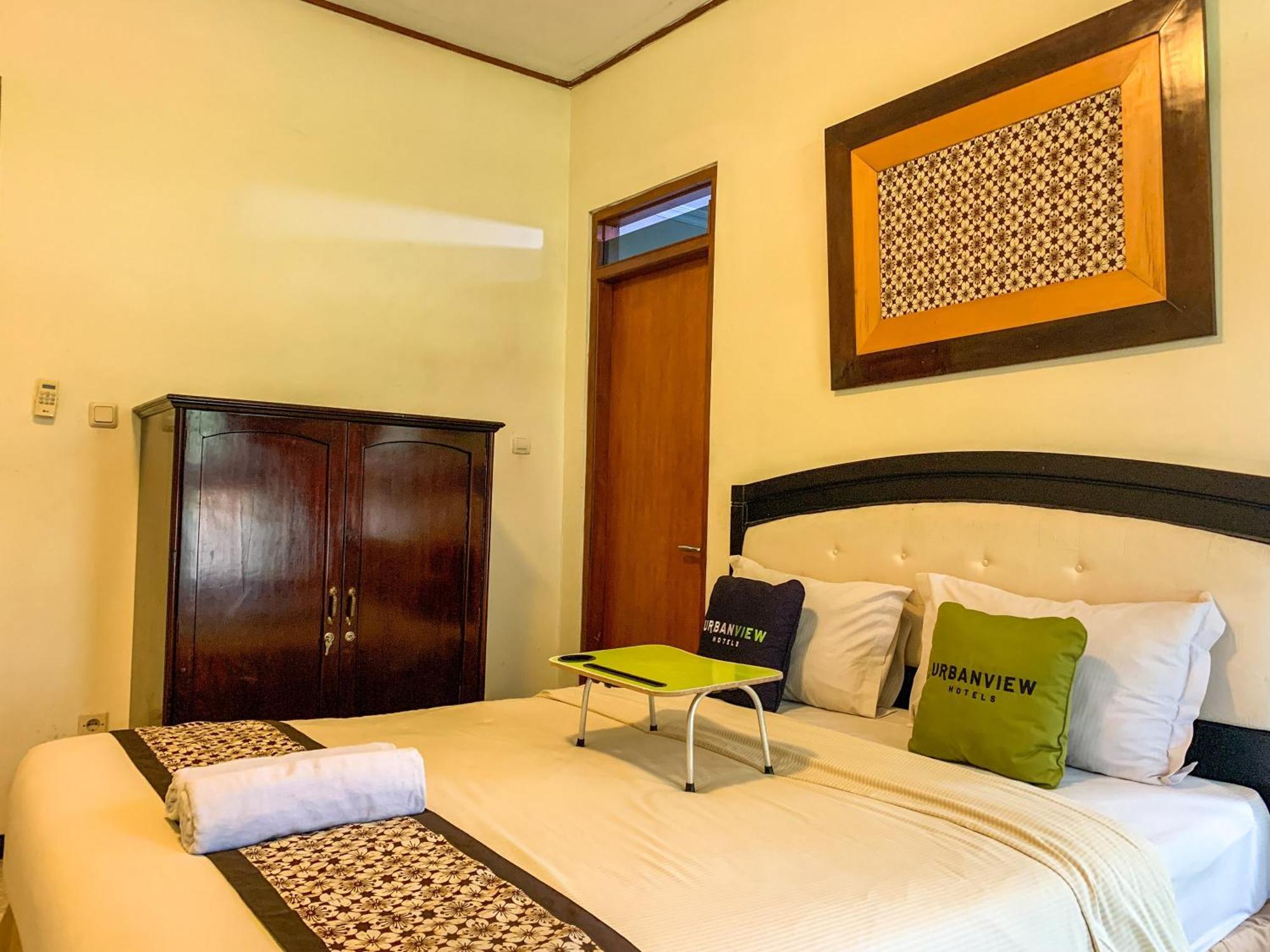 Hotel Urbanview Sasono Putro Condoongcatur By Reddoorz Kejayan